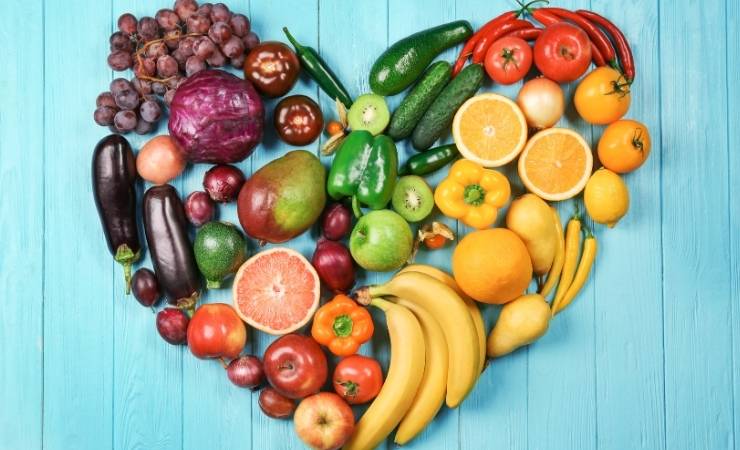 Cibi verdure frutta forma cuore