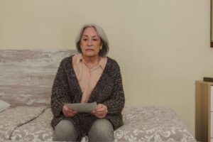 una persona affetta da demenza senile